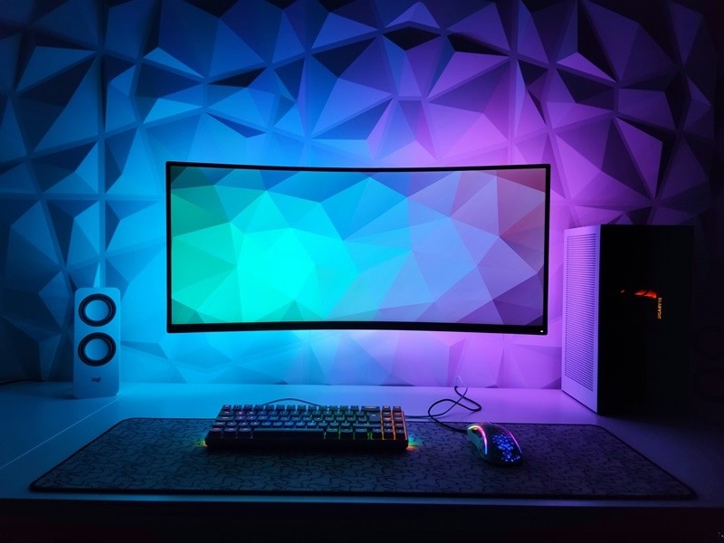Epic Gaming Setup at Pixel Pulse Gaming